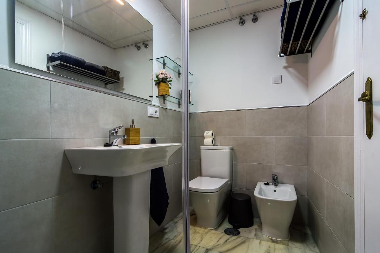More Center Apartment Sevilla Bagian luar foto