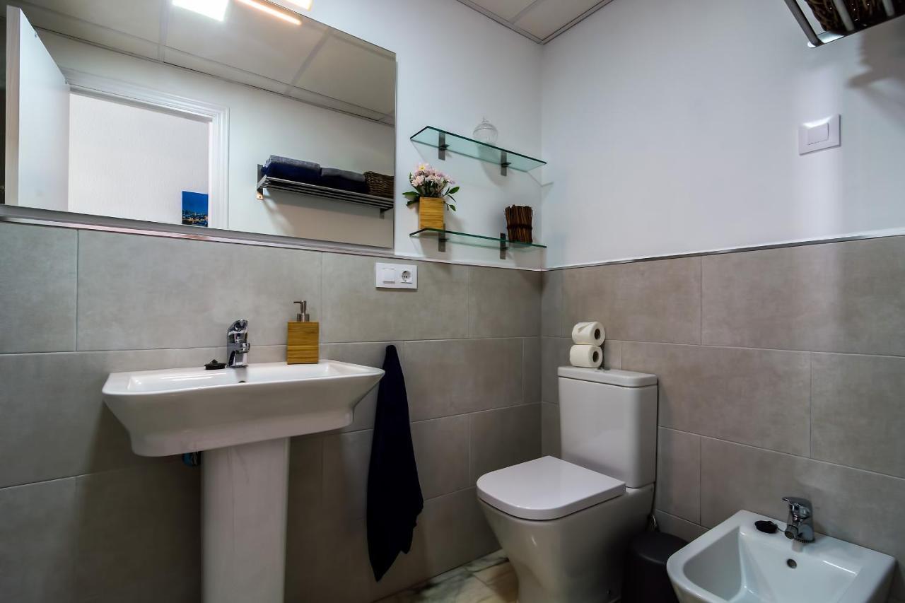 More Center Apartment Sevilla Bagian luar foto